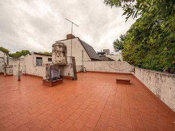 VENTA CASA 4 AMBIENTES VERSALLES