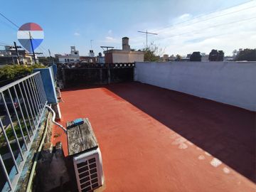Venta de PH 3 amb Patio y terraza en V. Ballester