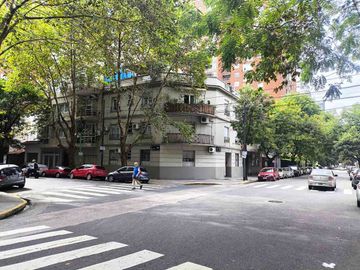 Departamento de 3 amb, tipo PH, 2do por escalera.
