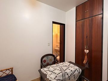 VENTA DEPARTAMENTO 4 AMBIENTES COCHERA V URQUIZA