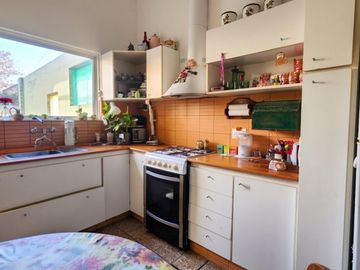 CASA LOTE A REFACCIONAR MONTE CASTRO APTO CREDITO