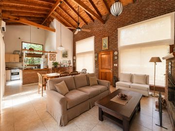 Venta Casa 4 amb Pileta Club de Campo La Martona