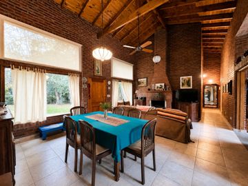 Venta Casa 4 amb Pileta Club de Campo La Martona