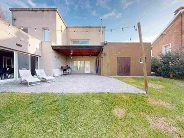 CASA EN ALQUILER BARRIO LOS OMBUES DE HUDSON