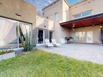 CASA EN ALQUILER BARRIO LOS OMBUES DE HUDSON