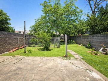 Casa en Venta en Florencio Varela amplio terreno