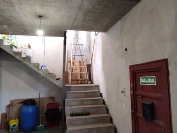 VENTA DEPOSITO GALPON LOSA COCHERA BERNAL QUILMES
