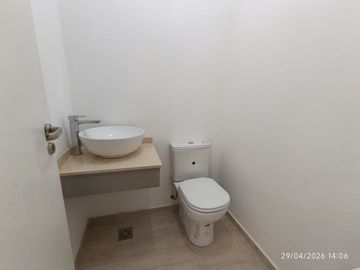 VENTA CASA A ESTRENAR 2 DOR Y ESC 3 BÑOS DOCTA CBA