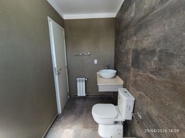 VENTA CASA A ESTRENAR 2 DOR Y ESC 3 BÑOS DOCTA CBA
