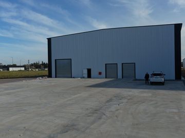 ALQUILER NAVE EN POLO INDUSTRIAL SPEGAZZINI