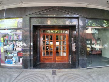 DEPARTAMENTO 3 AMB EN VENTA FLORES CON BALCON
