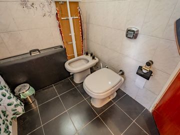 Venta Chalet con quincho y cochera en Loma Hermosa