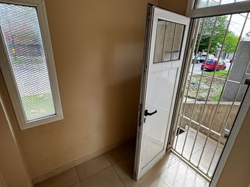 VENTA PH 3 AMBIENTES CON COCHERA