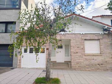 VENTA CASA 3 AMBIENTES CON GARAGE CHAUVIN