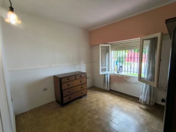 VENTA CASA 3 AMB + DEPTO 2 AMB B.Florencio Sanchez