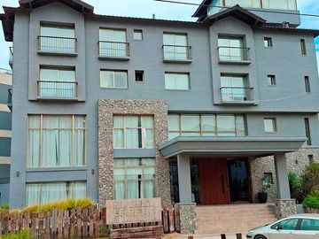 Departamento Venta Pinamar 3 amb cochera moderno