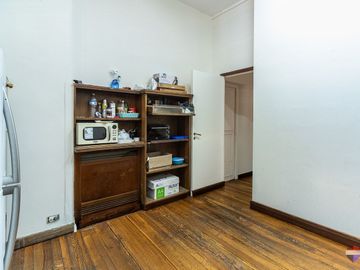 VENTA OFICINA EN ESQUINA SAN NICOLAS
