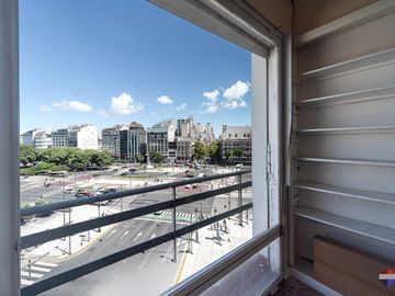 VENTA OFICINA EN ESQUINA SAN NICOLAS