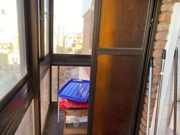 2 AMBIENTES SUPER LUMINOSO  10 METROS DE BALCON