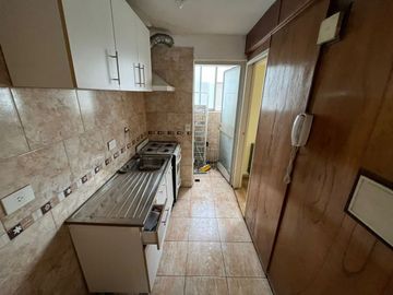 Venta Departamento 2 Ambientes Moron Centro