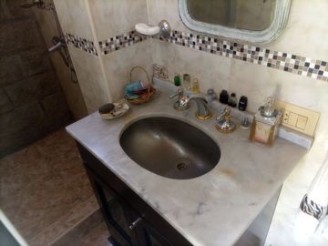 CASA EN VENTA MONTE GRANDE CON PISCINA Y QUINCHO