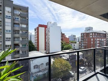 SEMIPISO 3 AMB. EX  CALIDAD, BALCÓN COCH AMENITIES