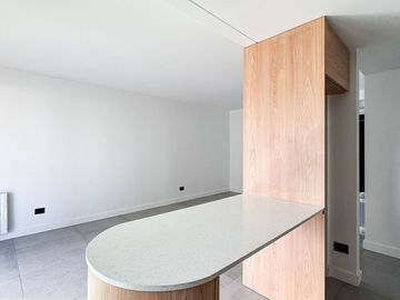 SEMIPISO 3 AMB. EX  CALIDAD, BALCÓN COCH AMENITIES