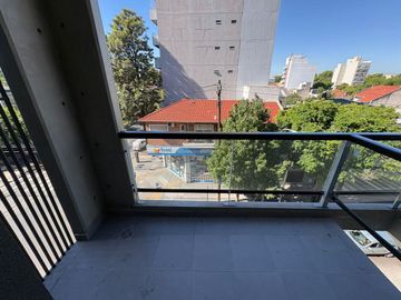 VENTA DEPARTAMENTO 2 AMBIENTES FLORESTA A ESTRENAR