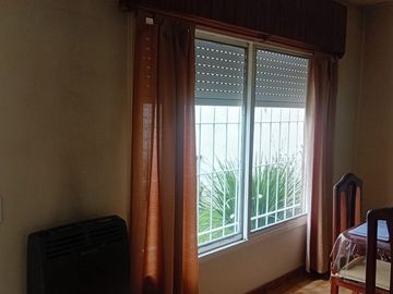 CASA EN VENTA , 4 AMBIENTES I LUJAN I APTO CREDITO