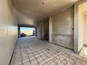 VENTA DUPLEX DE 2 DORMITORIOS EN DOCTA