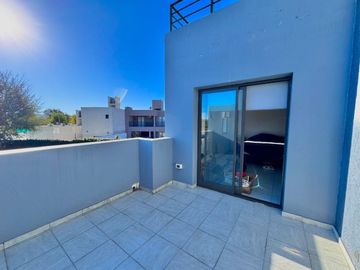 DUPLEX 3 DORMITORIOS CON PILETA COMARCA DE ALLENDE
