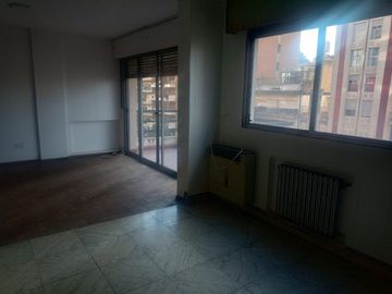 VENTA PISO, DEPTO 4 DORMITORIOS CENTRO CORDOBA