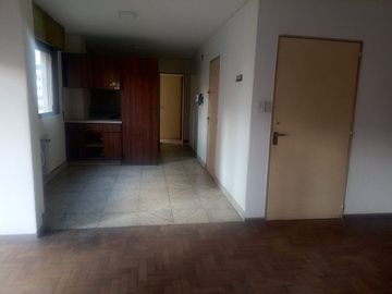 VENTA PISO, DEPTO 4 DORMITORIOS CENTRO CORDOBA
