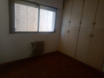 VENTA PISO, DEPTO 4 DORMITORIOS CENTRO CORDOBA