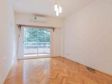 Venta dpto 4 ambientes con cochera. Palermo