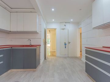 Venta dpto 4 ambientes con cochera. Palermo