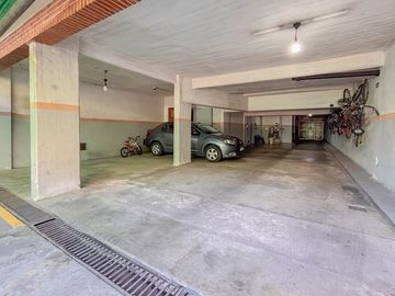 Venta dpto 4 ambientes con cochera. Palermo