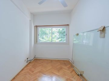 Venta dpto 4 ambientes con cochera. Palermo
