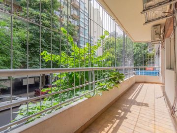 Venta dpto 4 ambientes con cochera. Palermo