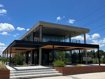 LOTE EN VENTA EN CANNING CHICO