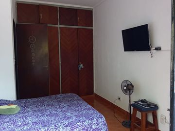 CASA VENTA 5 AMBIENTES  EN MATADEROS