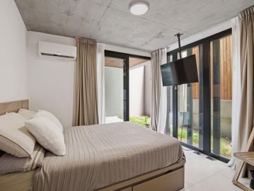 VENTA DEPTO 3 AMB CON PATIO PARQUE LELOIR PREMIUM