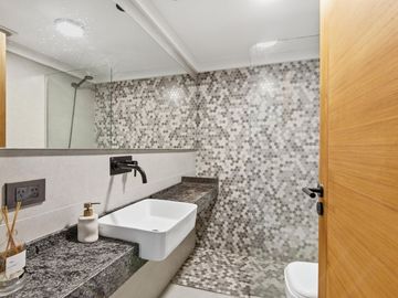 VENTA DEPTO 3 AMB CON PATIO PARQUE LELOIR PREMIUM