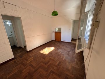 VENTA 2 AMB ALMAGRO A PASOS DE AV. RIVADAVIA!!