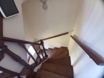 Venta casa 5 amb, jardín, cochera parrilla Olivos