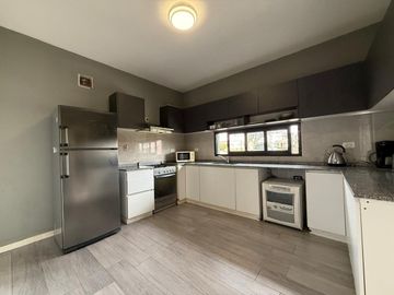 VENTA CASA 4 AMB C/PISCINA SANTA ELENA PILAR