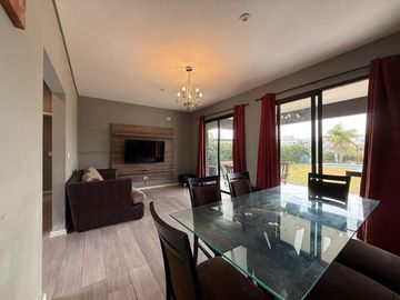 VENTA CASA 4 AMB C/PISCINA SANTA ELENA PILAR