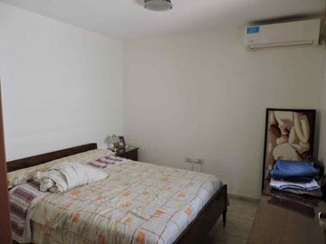 VENTA CASA DE CATEGORIA 4 DORMITORIOS-CORDOBA