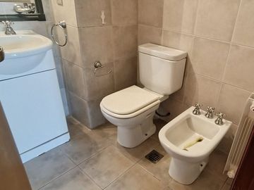 VENTA CASONAS DEL SUR 2 DORM. 2 BAÑOS COCHERA SUB.