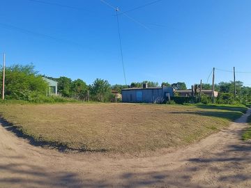 LOTE EN VENTA LA PLATA EN ESQUINA